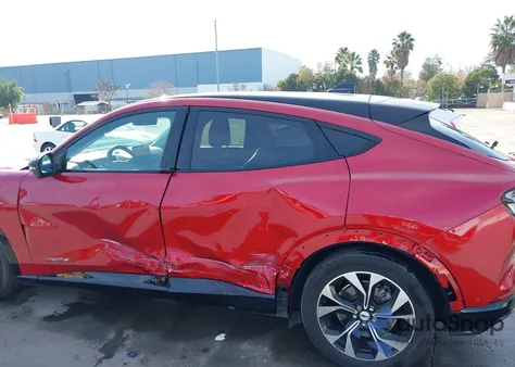 2022 Ford Mustang Mach-E Premium from USA, damaged, VIN 3FMTK3R7XNMA02847